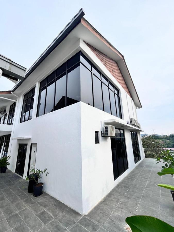 Jenderam Hill Villa Sepang Luaran gambar